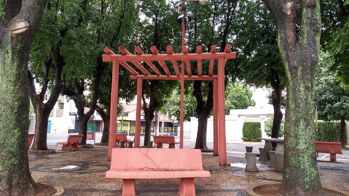 Praça Mons. Victor Ribeiro Mazzei